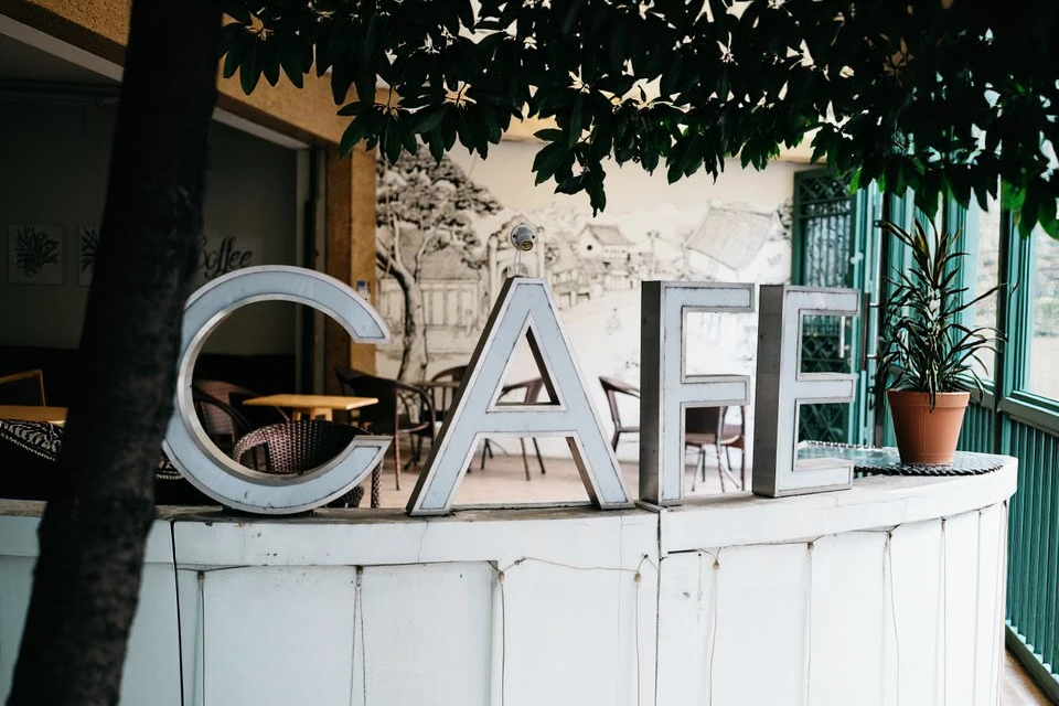 Café en terrasse · Après